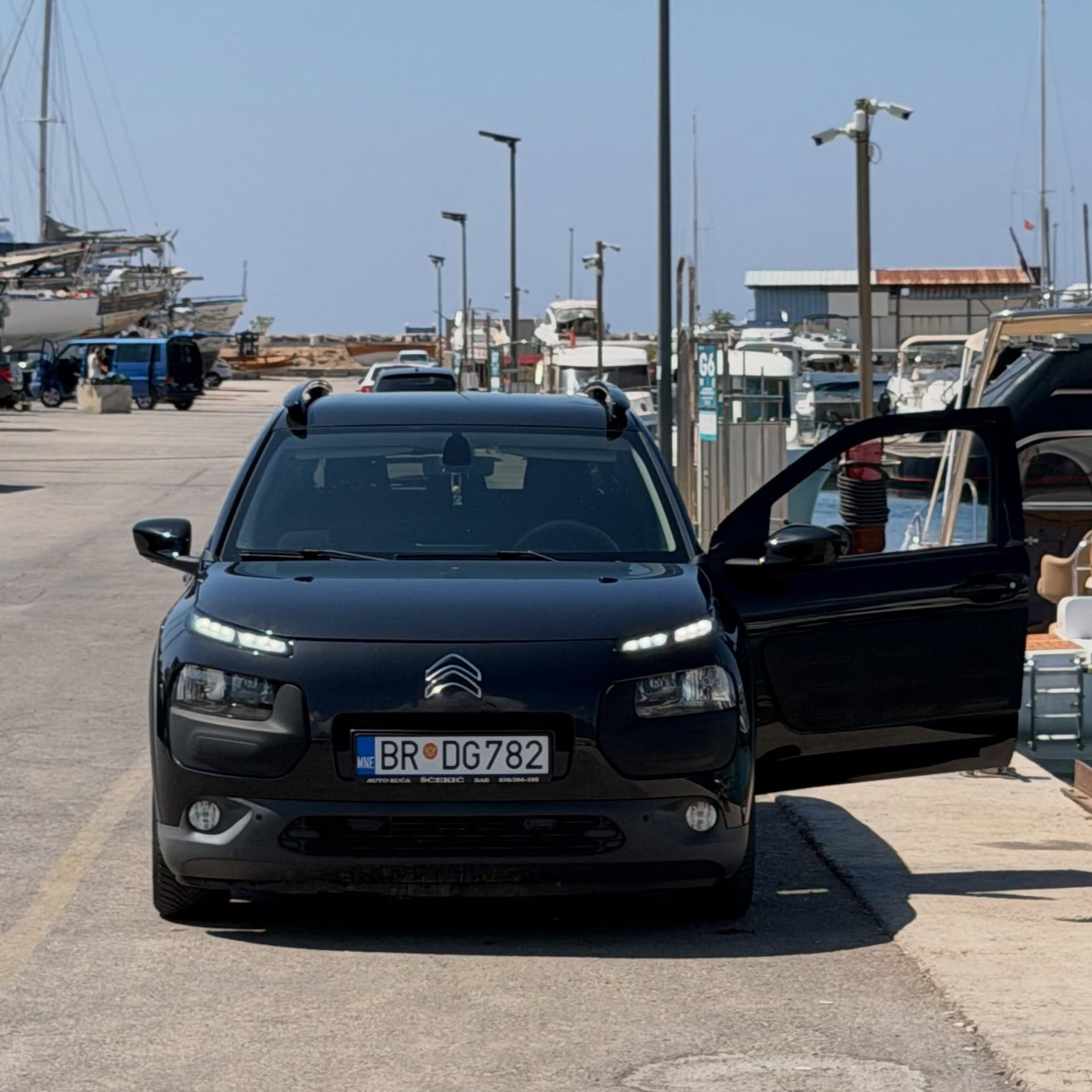 Citroën C4 Cactus 1.6 HDi, 2015 - Obrázek 5