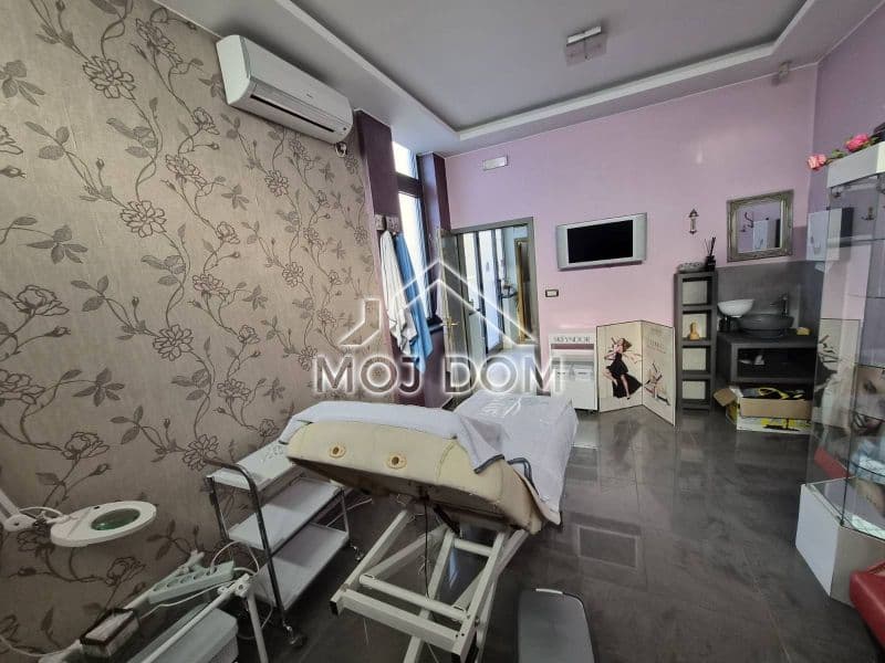 Wyposażony lokal użytkowy 60 m² na sprzedaż, Pejton, Podgorica
