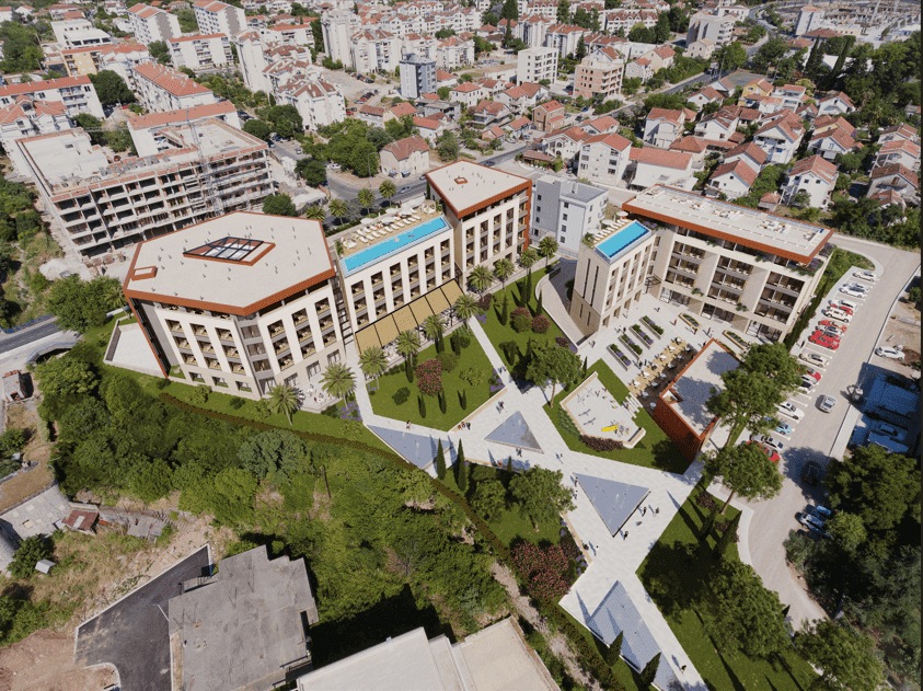 Kiralama Programı Olan Otel Kompleksinde Neşeli Yaşam Tarzı - Görsel 2