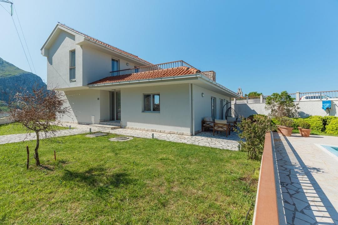 Villa Kompleksinde Lüks Yaşam Tarzı
