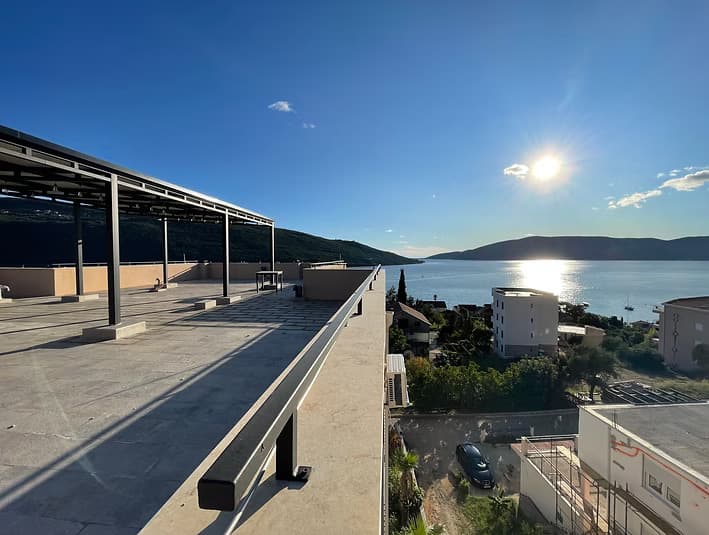 Kumbor, Herceg Novi'de Panoramik Deniz Manzaralı Lüks Daireler - Görsel 9