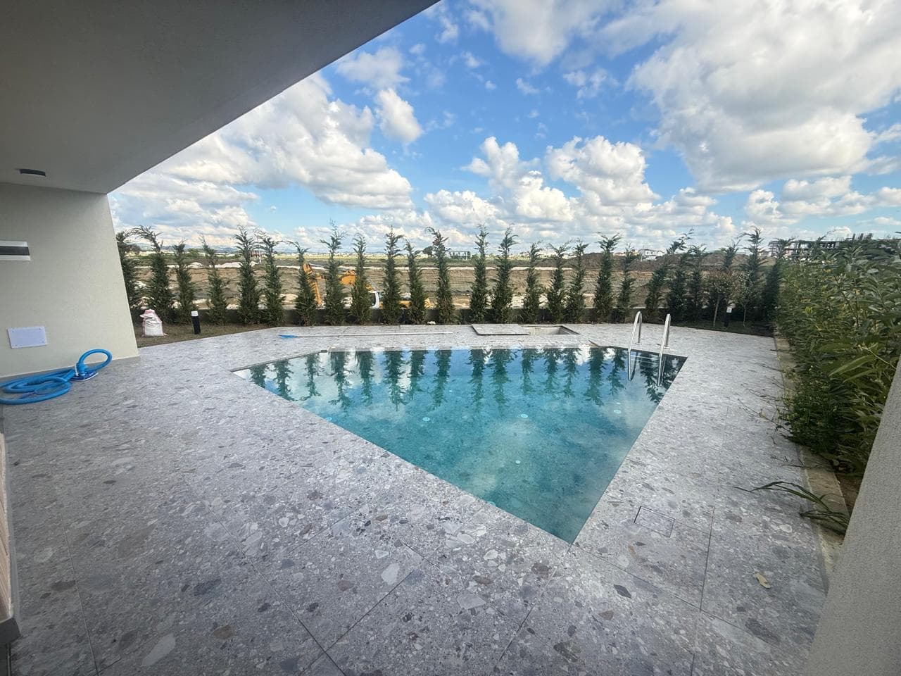 Tiranada, Qerret'te Özel Havuzlu ve Otoparklı Duplex Villa — 2