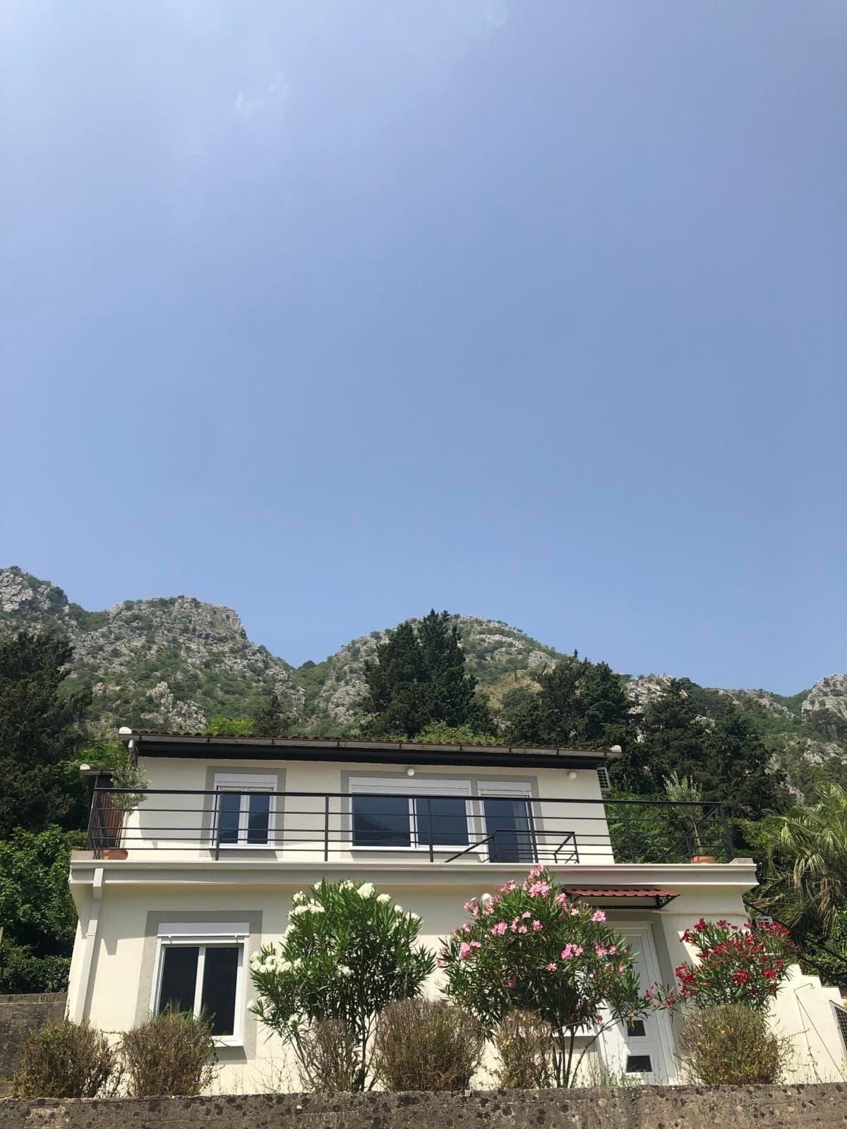 Kotor Koyu'nda Özel Ev — 2