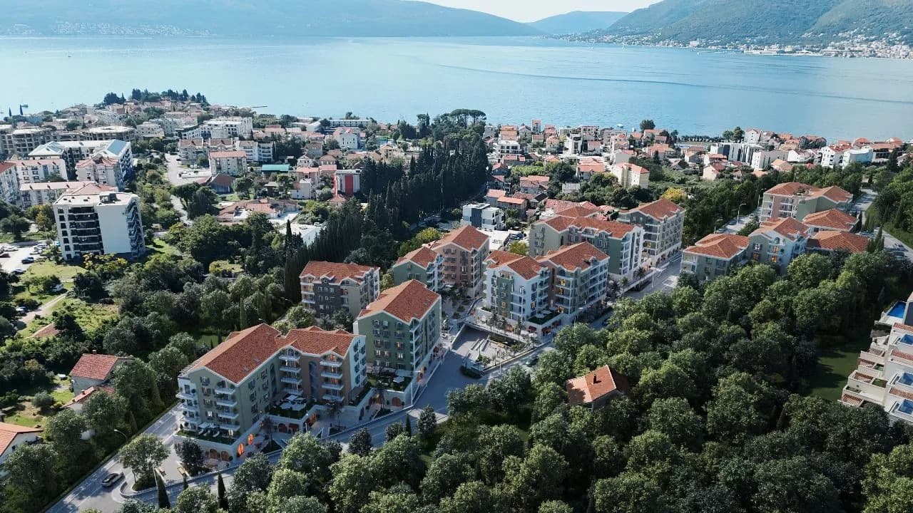 Tivat, Donja Lastva'da Deniz Manzaralı Yeni Daireler — 2