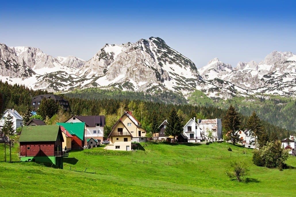Grand Canyons LUX – Tara, Piva, Durmitor und der Schwarze See mit dem Minivan, kleine Gruppe — 2