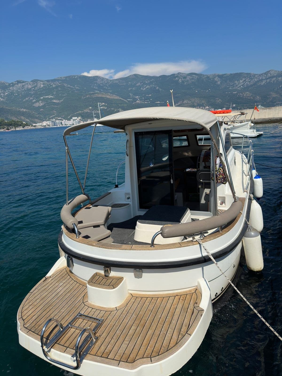Yacht trip along the Budva Riviera – Blue Cave, St Nicholas island, Sveti Stefan