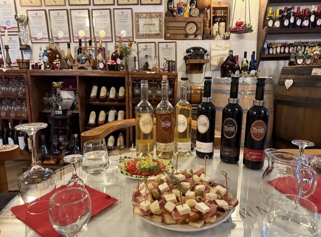 Wine and food tour at Lake Skadar – private, by car