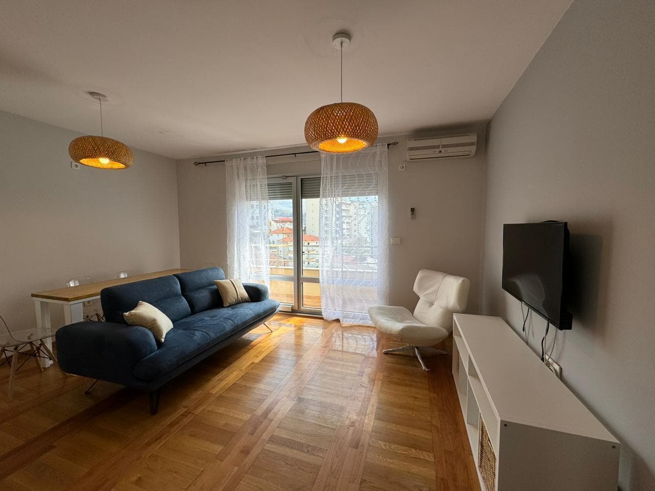 Splendid Oteli'nin Karşısında 1+1 Daire — 2