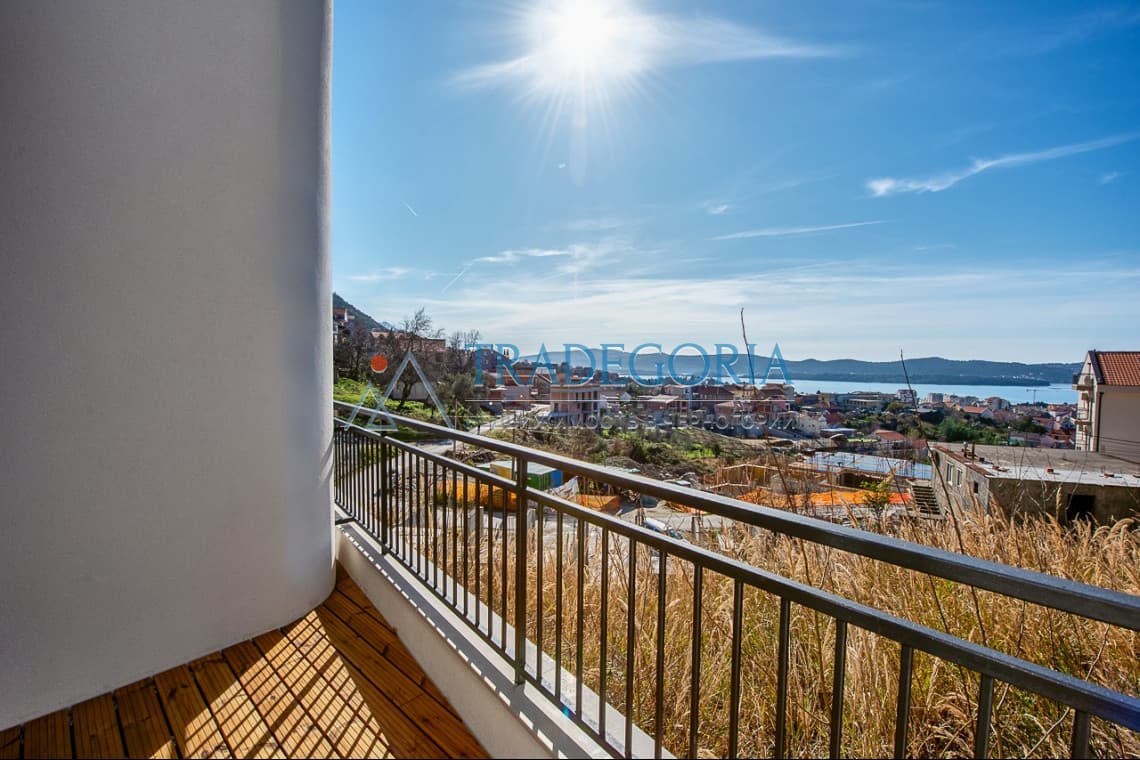 Vilă nouă de vânzare în zona Mažina, Tivat - Imaginea 2