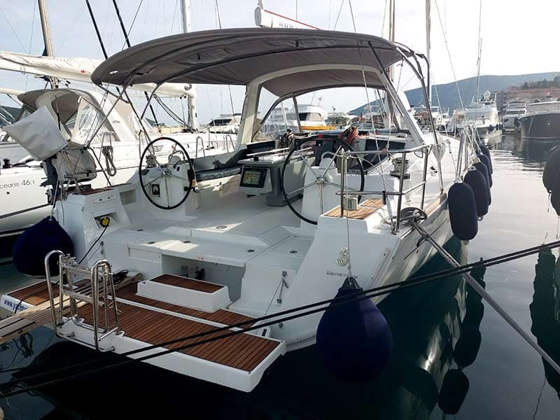 Beneteau Oceanis 45 “Stella” (2014) – charter sailing yacht, 4 cabins, air conditioning — 2