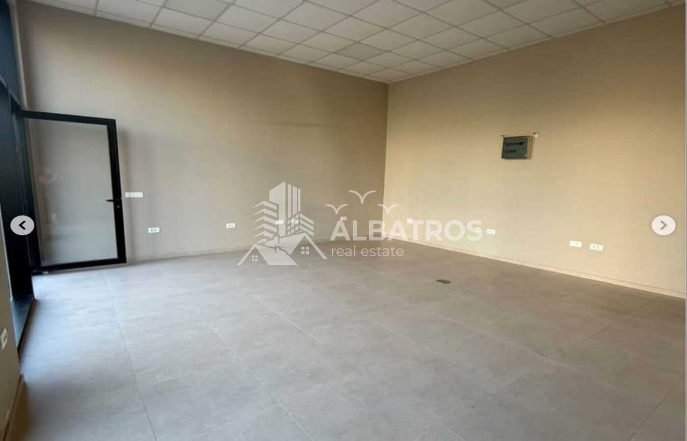 Poslovni prostor od 40 m² za izdavanje, Centar, Bar — 2