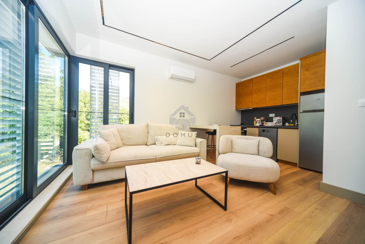Tivat, Mrčevac'ta Otoparklı 35 m² 1+1 Daire — 2