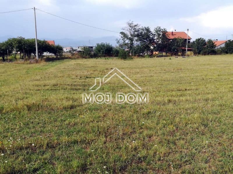 Działka budowlana o powierzchni 1001 m² na sprzedaż, Donji Kokoti, Podgorica