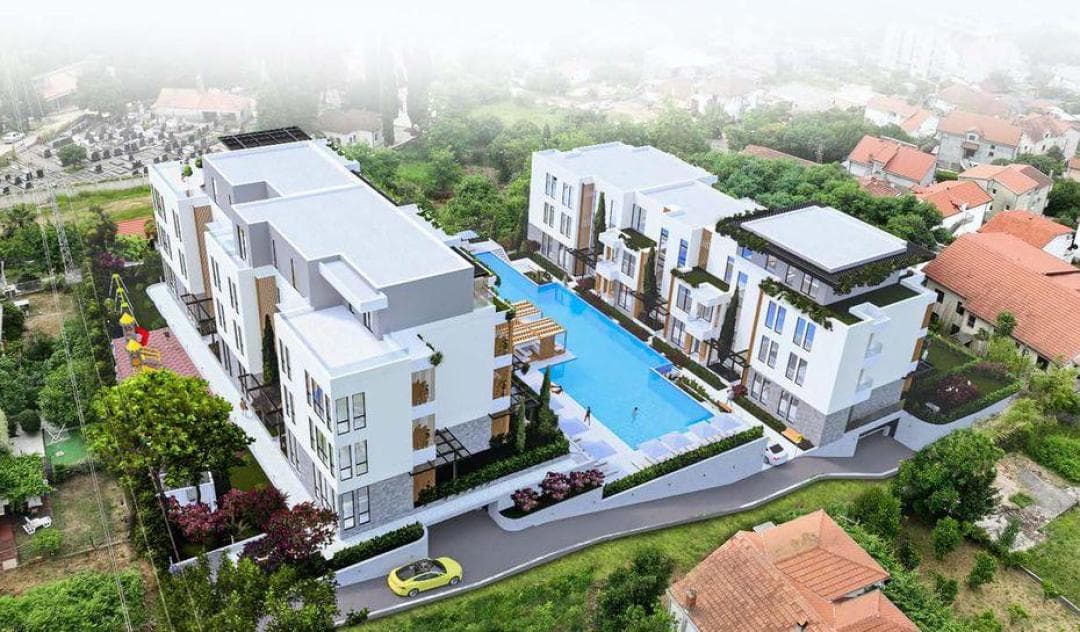 Adriyatik Kıyısında Olimpik Boyutta Yüzme Havuzlu Premium Kompleks