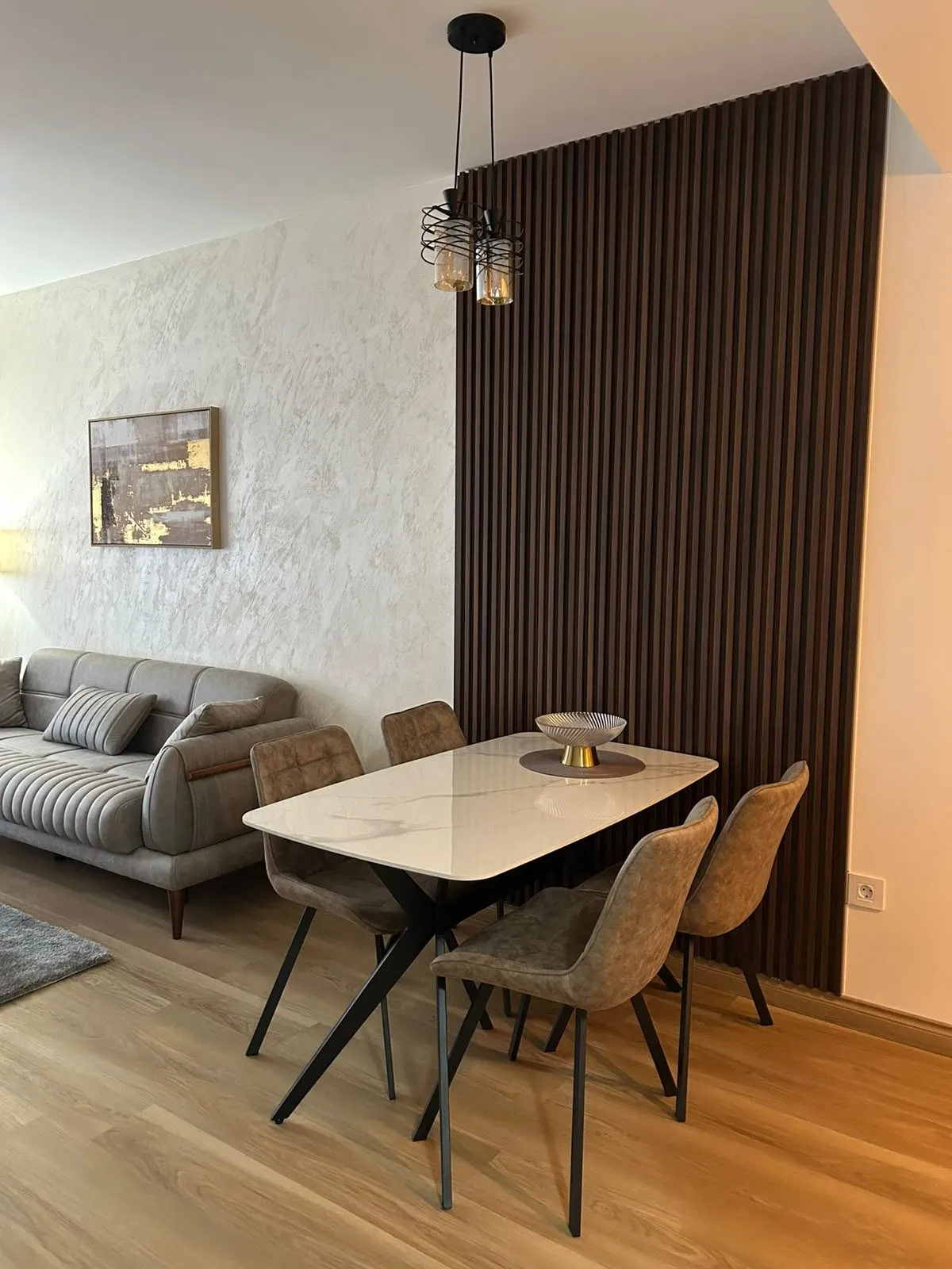 Budva'da Otoparklı, Eşyalı 1+1 Daire — 2