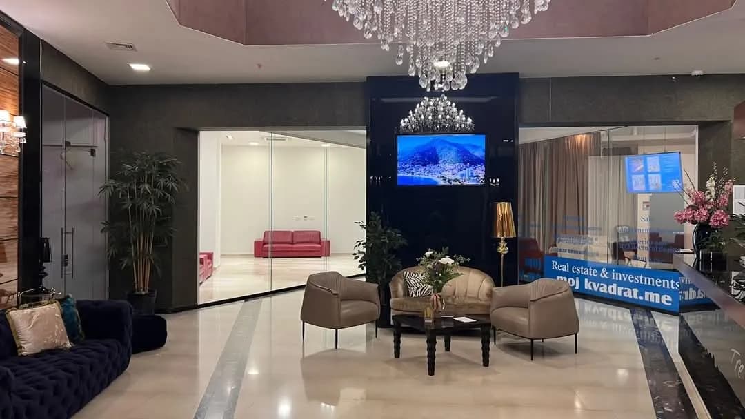 Annual Lease Office Space in Budva Center, Tre Kanne — 2