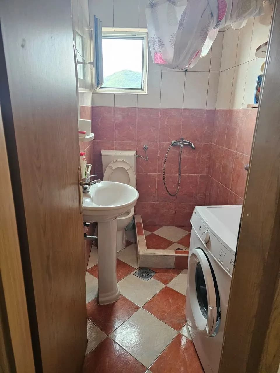 Kiralık Şirin 1+1 Mobilyalı Daire — 2