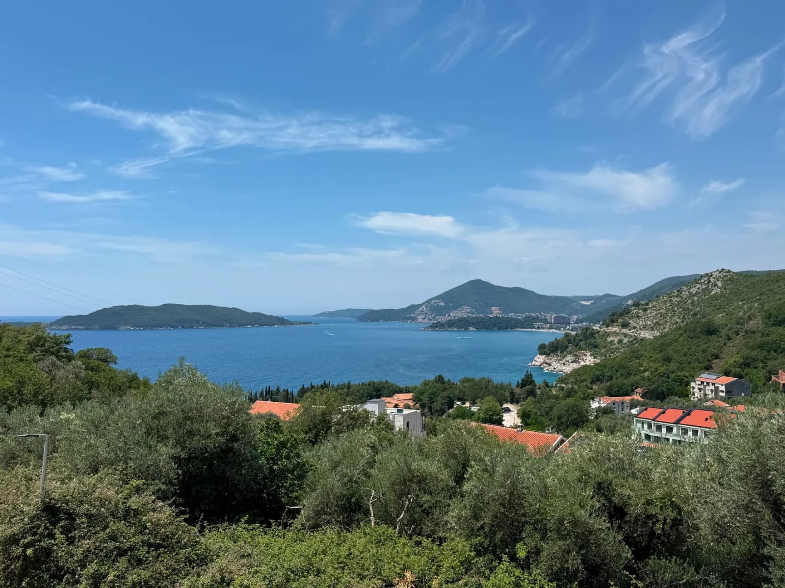 Acil Satılık: Deniz Manzaralı 2+1 Daire, Pržno