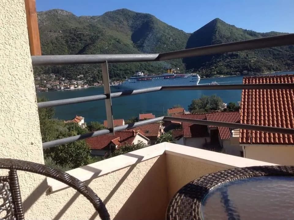 Kamenari'de Deniz Manzaralı, Havuzlu Şirin Dubleks — 2