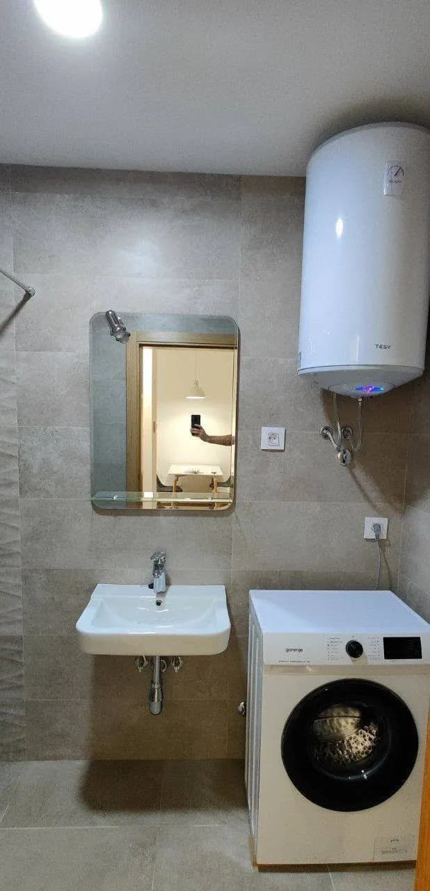 Bečići'de Satılık Modern 1+1 Daire — 2