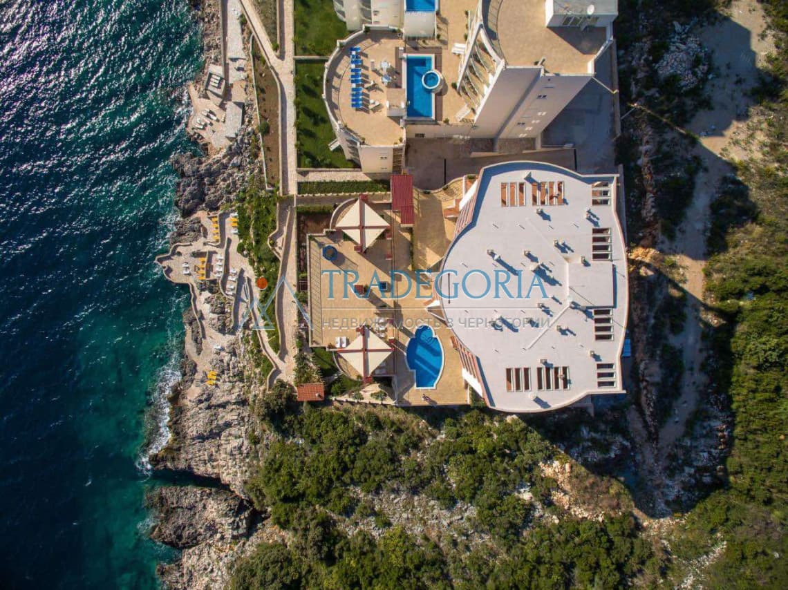 Квартира с двумя спальнями у самого моря в Добрых Водах, первая линия