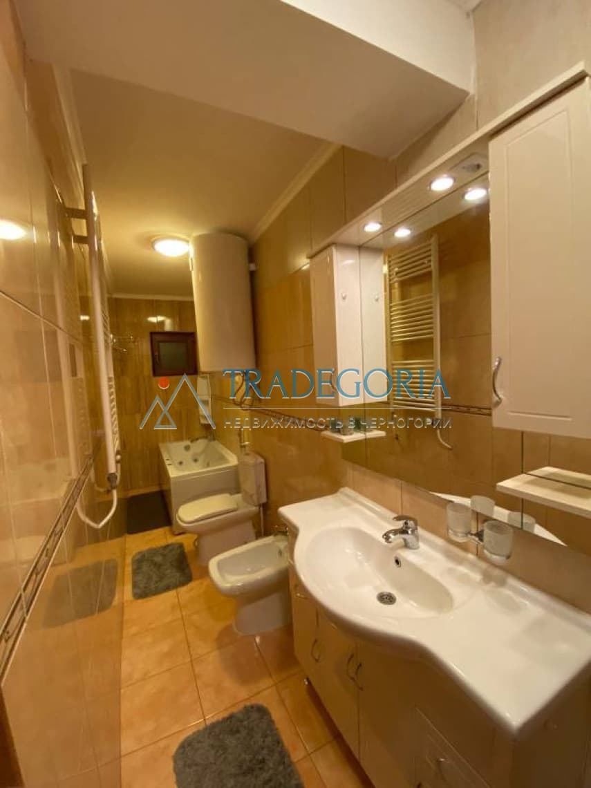 Квартира с двумя спальнями, 64 м², вид на море и бассейн, Добра Вода — 2