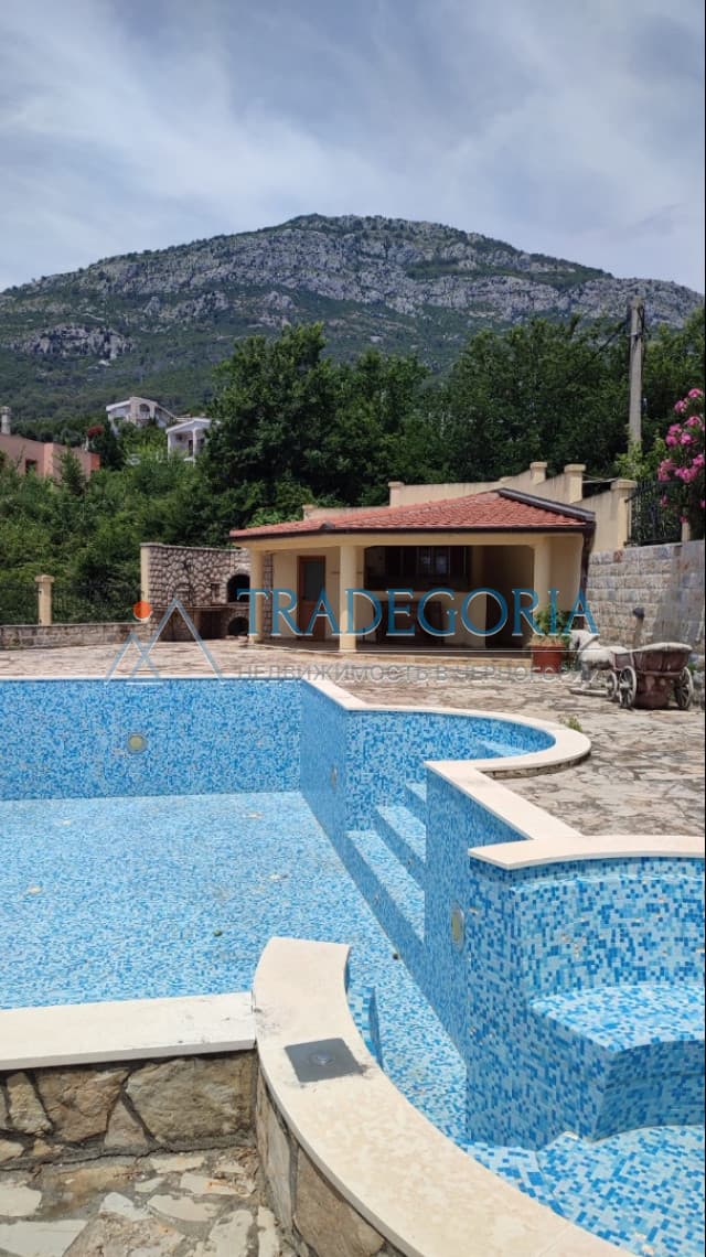 Vila mare în Shušanj pe un teren spațios — 2