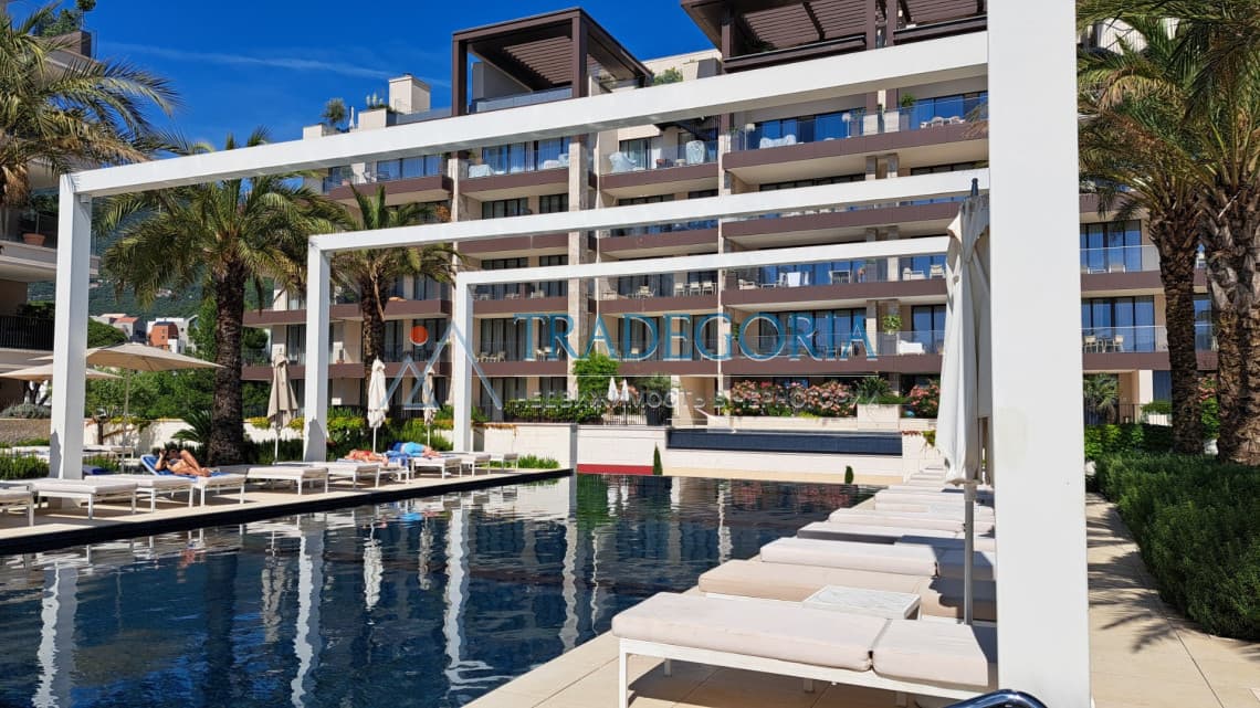 Апартамент с 1 спальней и приватной террасой в Porto Montenegro за 750.000 евро — 2