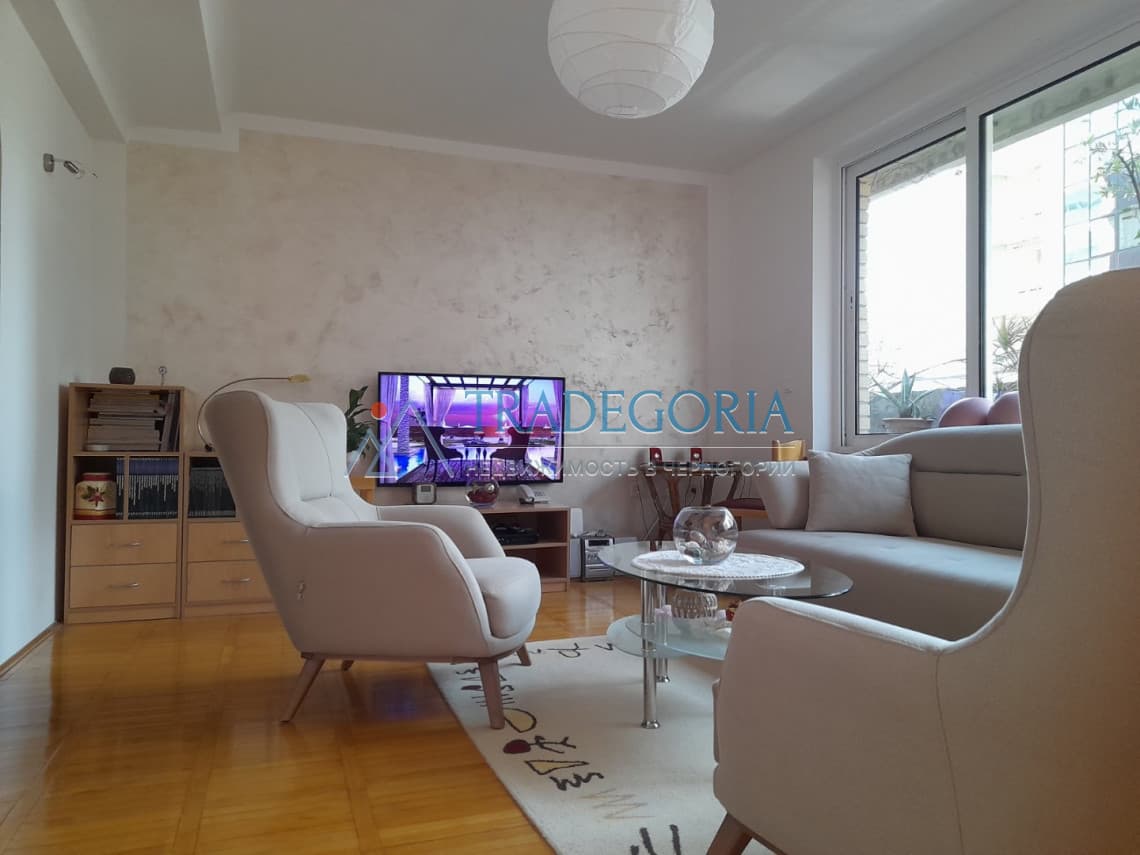 Apartament modern mobilat cu 2 dormitoare în Budva
