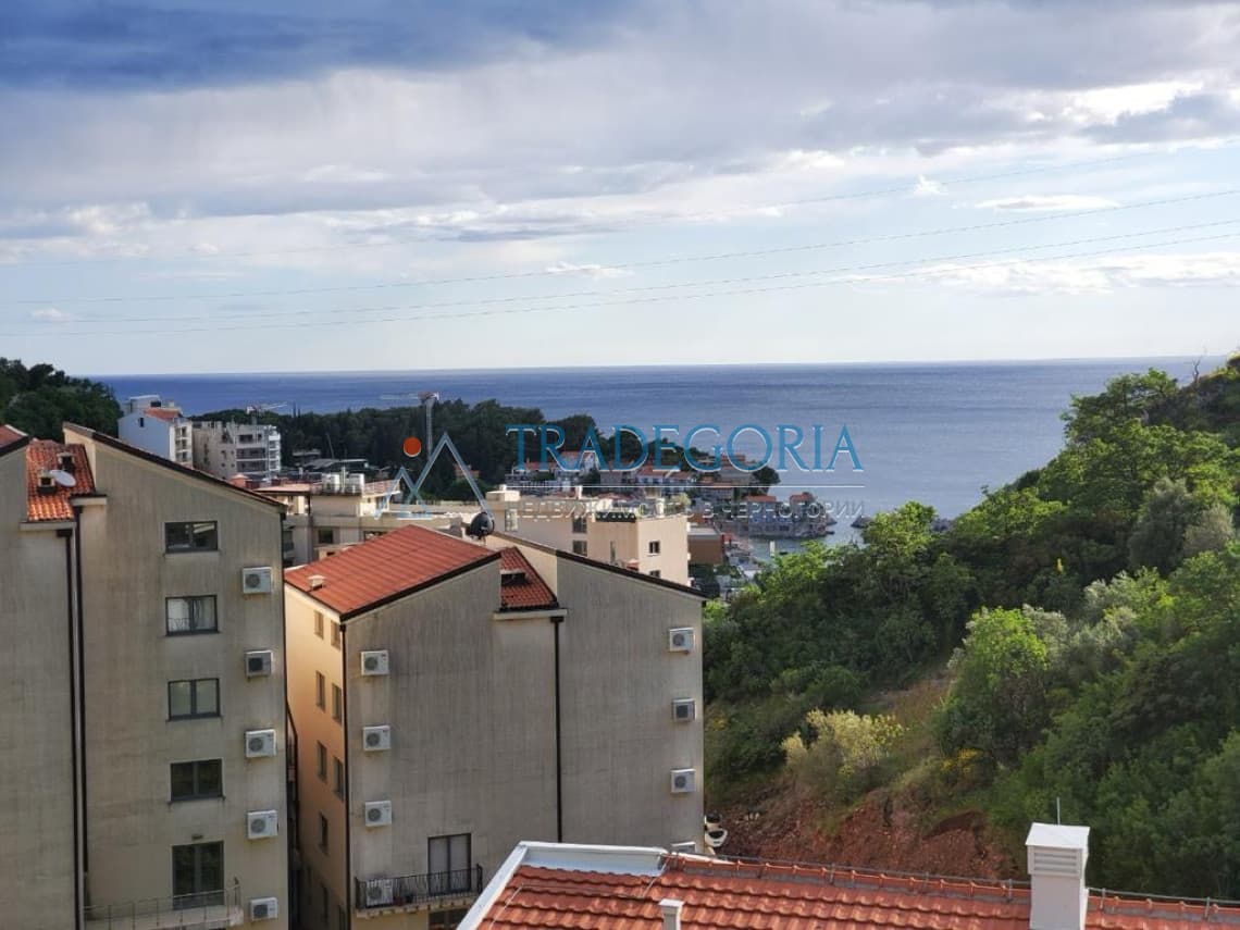 Nova svijetla stan sa 2 spavaće sobe i pogledom na more u Pržnu