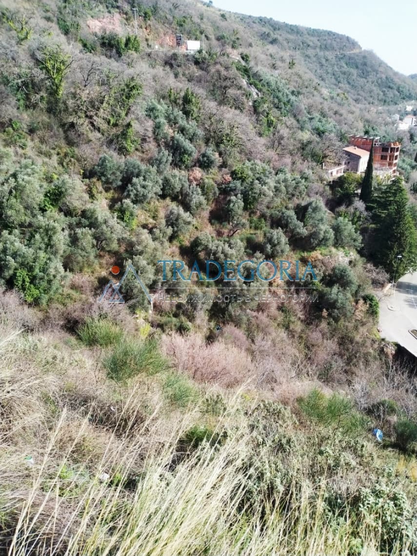 Plac sa usvojenom urbanizacijom u Petrovcu, 2000 m² — 2
