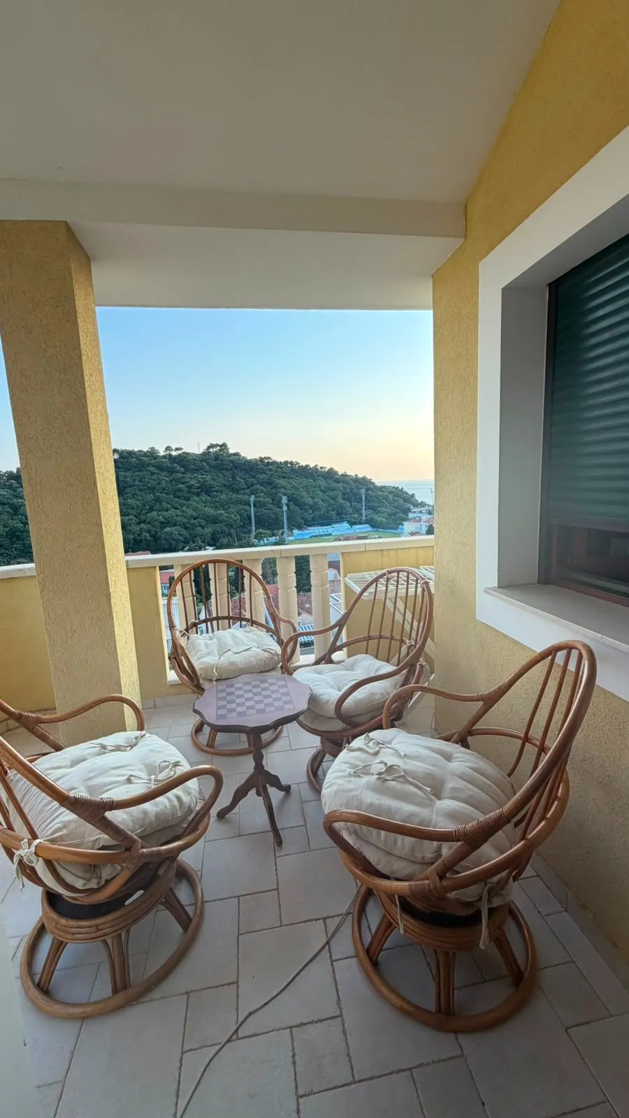 Petrovac'ta Deniz Manzaralı 1+1 Daire
