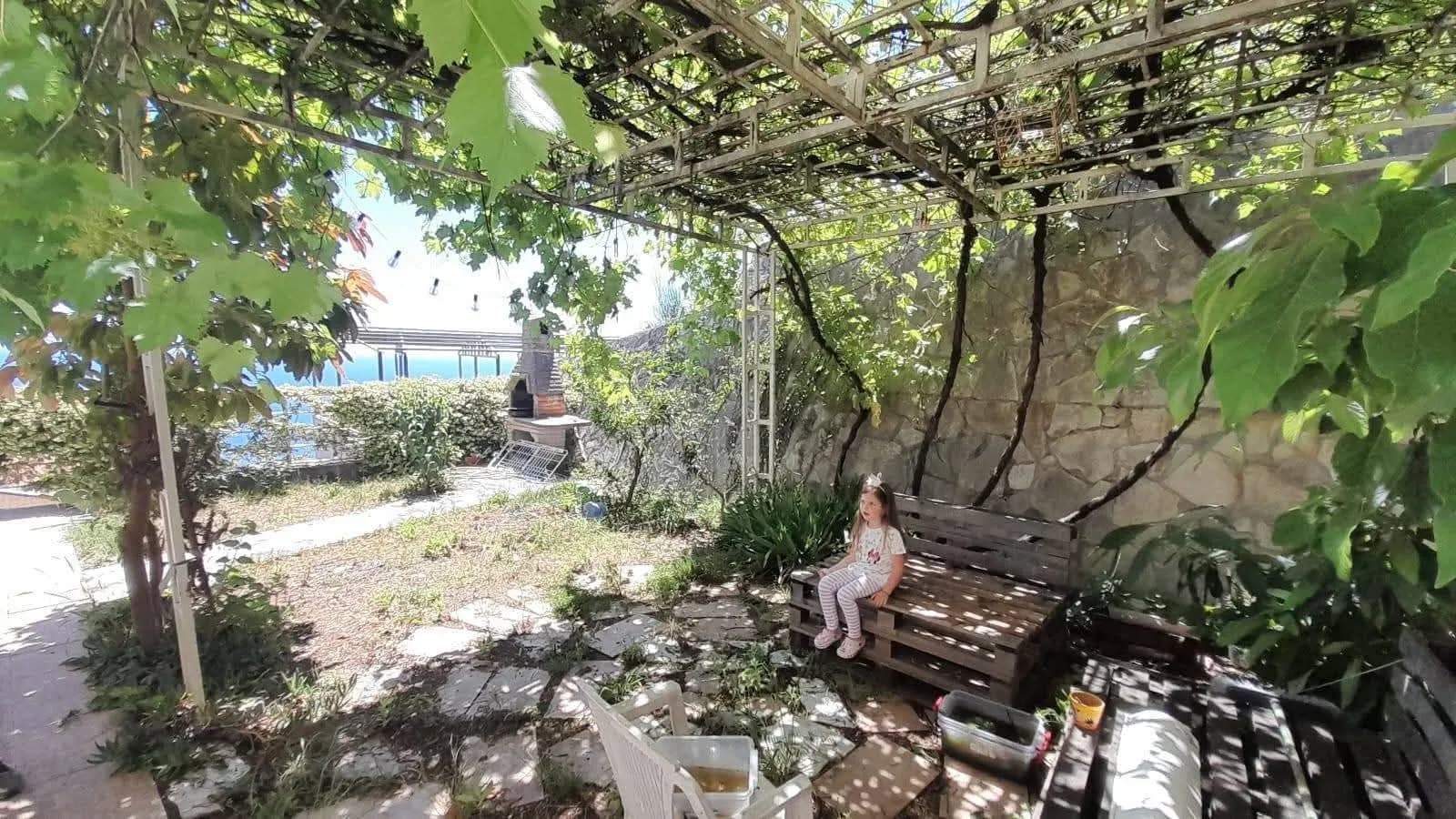 Charmant huis met zeezicht in Seoce, Budva